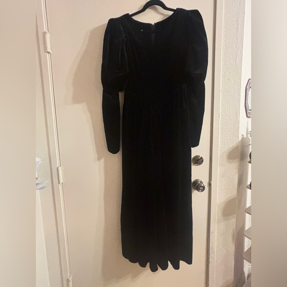 J. Peterman Classic Black Long Sleeve Dress